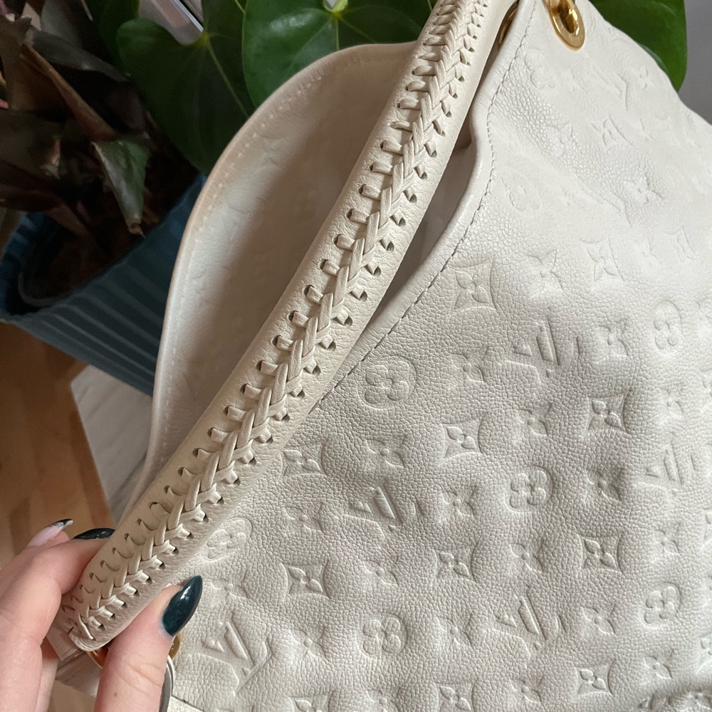 SOLD Amazing Louis Vuitton Artsy MM Cream - Picture 10 of 16